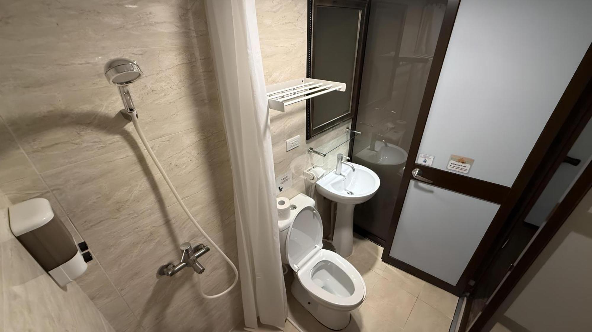 Luetel Hotel Xpark Gloria Outlets Shin Kong Cinemas Taoyuan Zewnętrze zdjęcie